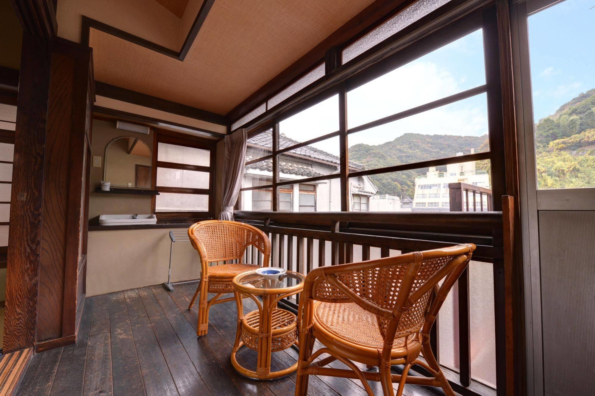 Hotel Hinagu Onsen Kinparo Yatsushiro Exterior foto